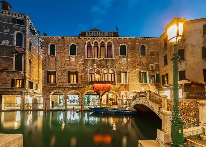 Hotel romântico: Hotel Antico Doge - A Member Of Elizabeth Hotel Group