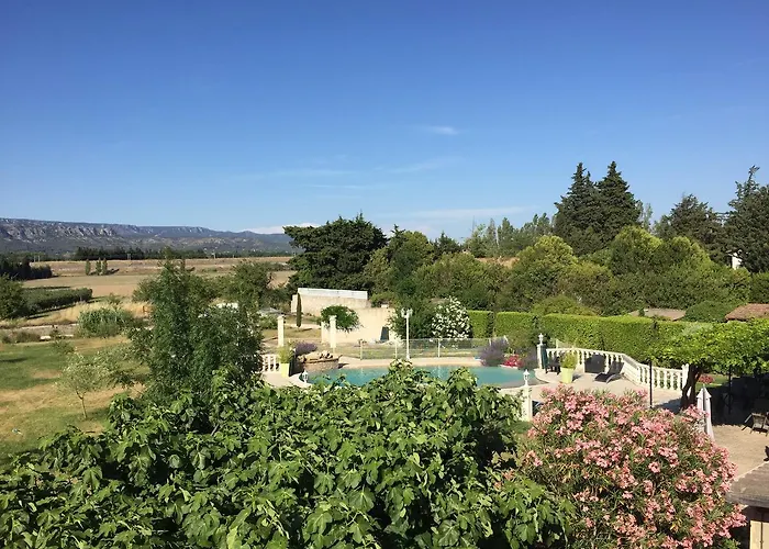 Auberge Les Olivades Mallemort