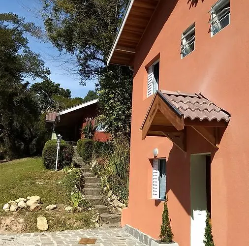 Aluguéis de temporada: Recantto do Divino B&B