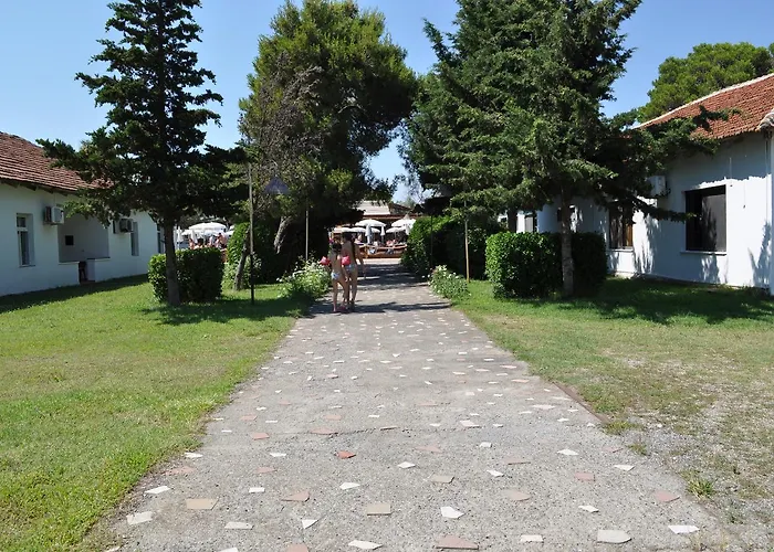Tropikal Bungalows Durrës