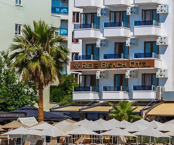 Resort: Reis Beach Hotel