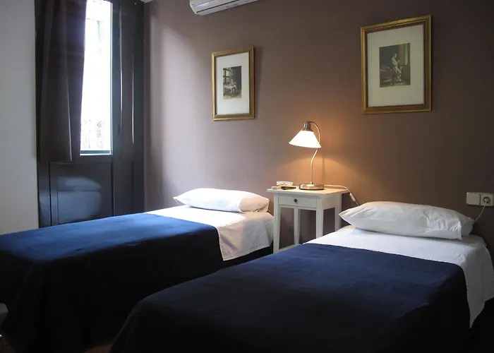 Albergo centrale: Hostal Lk Barcelona