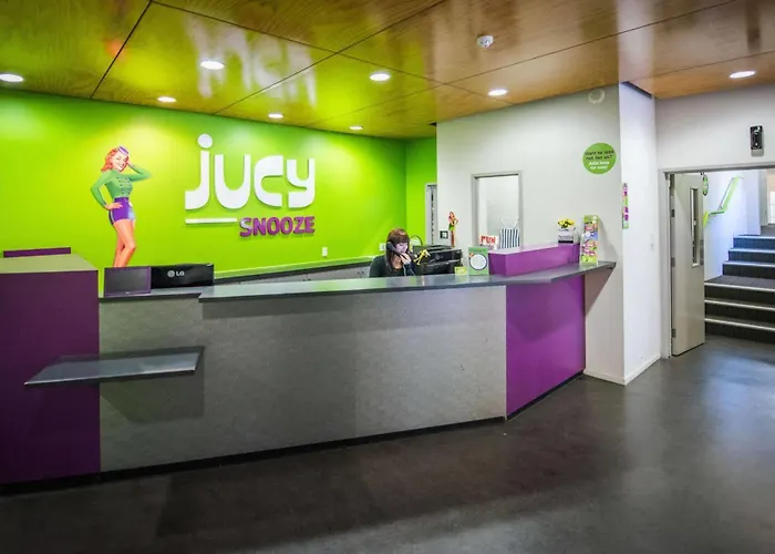 Cheap hotels Jucy Snooze