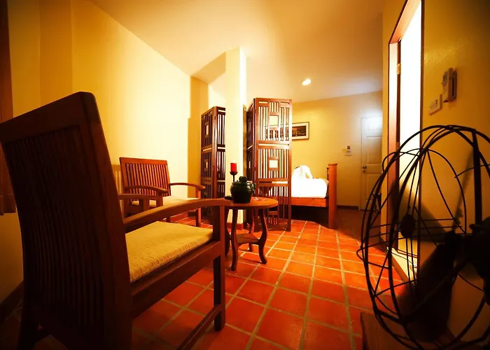 Siamese Views Lodge