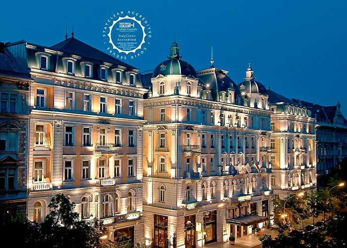 Hotel boutique Apenas: Corinthia Budapest