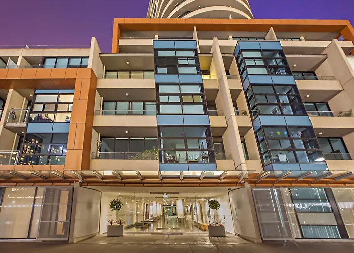 Holiday s Flinders Wharf