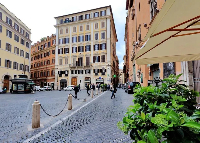 Guest house: Little Queen Pantheon