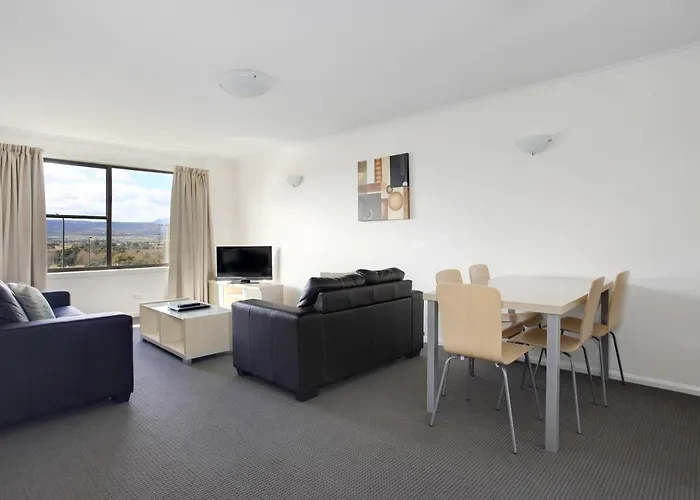 Tamar River Villas