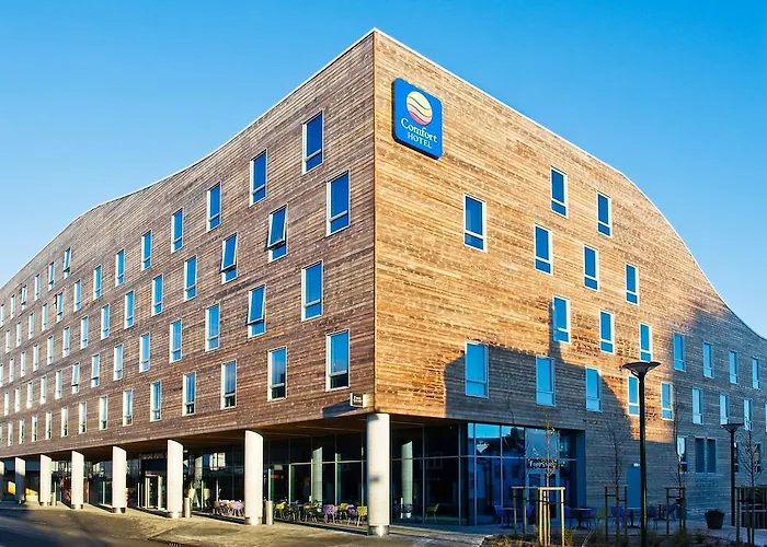 Сity center hotels Comfort Square