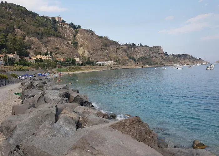 Th Luxury Rooms & Apartment Giardini Naxos