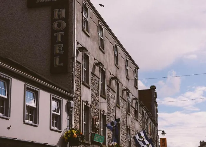 3 star hotel: The Farnham Arms Hotel