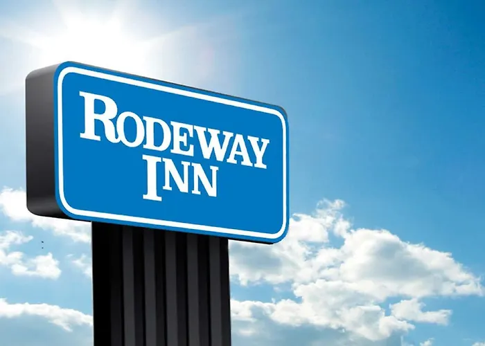 Cheap hotel: Clarion Inn Brunswick