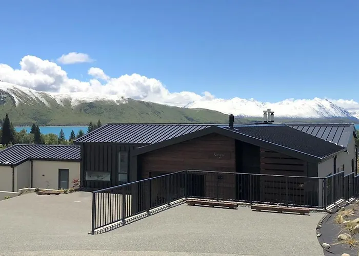 Ranginui At Lake Tekapo