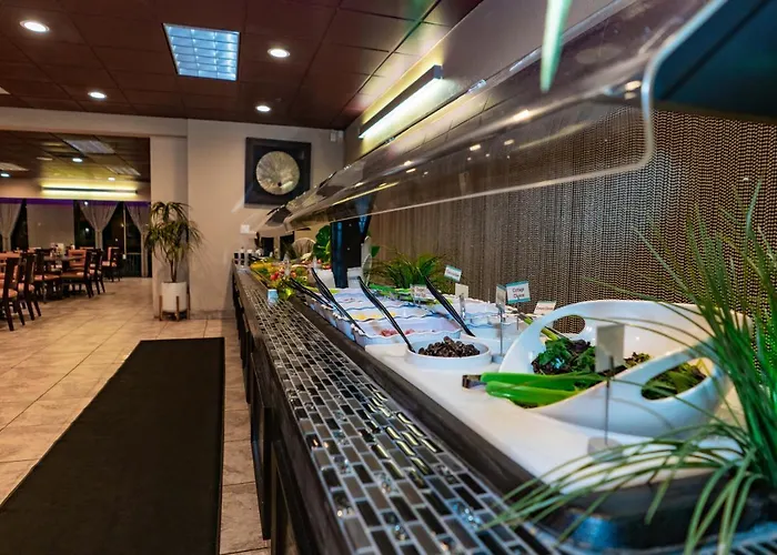 Hotel 3 estrelas: Champions World Resort