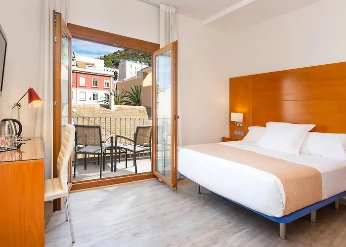 Hotel sulla spiaggia: Tryp Ciudad De Alicante Hotel