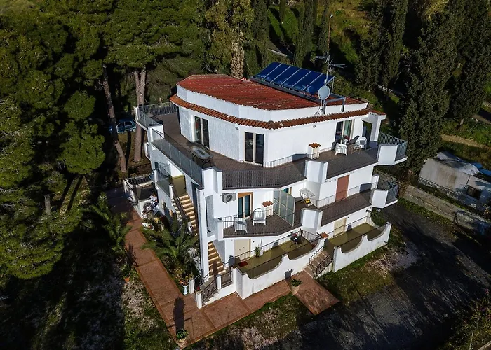 Hotel vicino al College: villa aurora