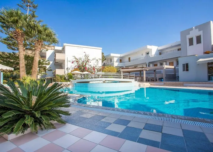 Resort: Irinna Hotel-Apartments