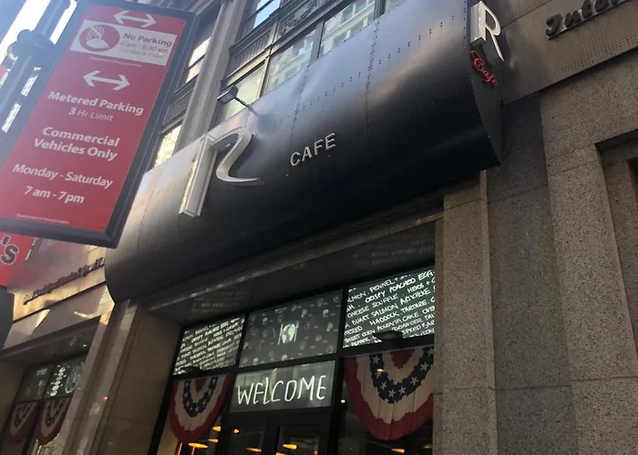 Motel: Hotel Pennsylvania