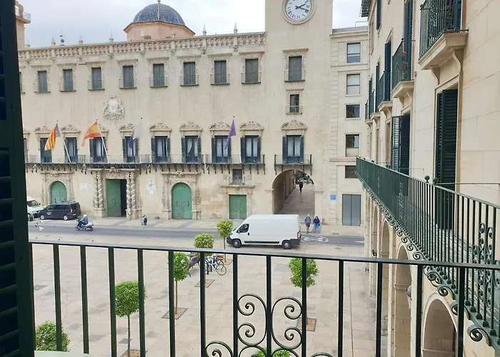 Albergo centrale: Old Center Inn Alicante