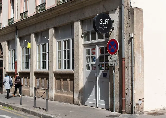 Hotel cerca del colegio: SLO Hostel Lyon Saxe