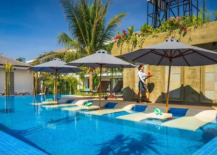 Luxury hotel only: Grand Venus La Residence