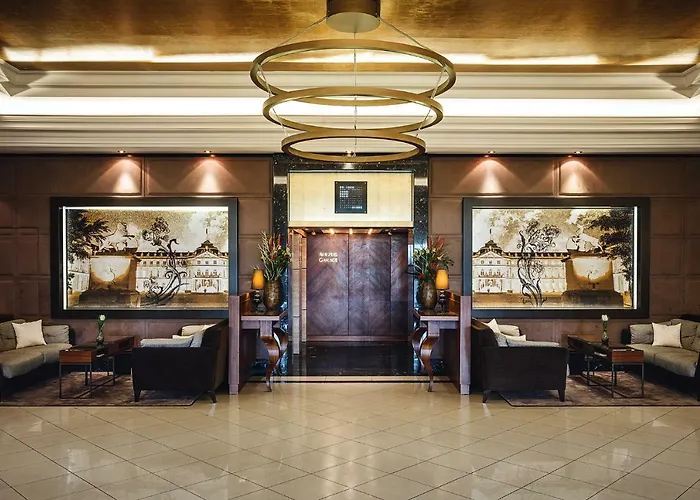 Luxury hotel only: Althoff Hotel Am Schlossgarten
