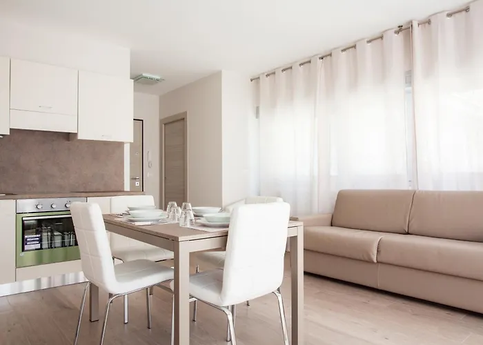  Astoria Suite s