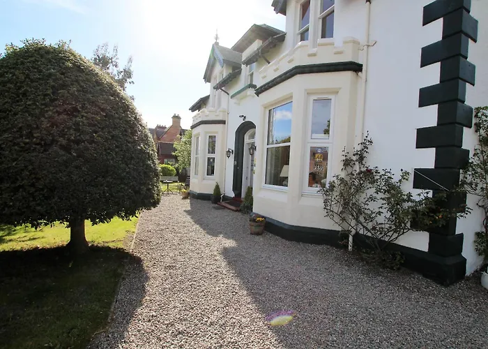 Guest house: Moyness House