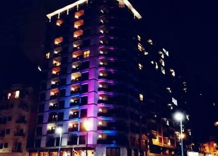 Hotel with view: Plaza Hotel Alexandria