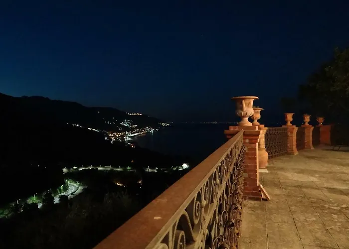 La Cage Aux Folles B&B