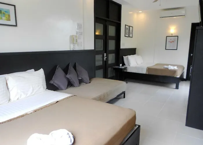 One Crescent Place Hotel Balabag 