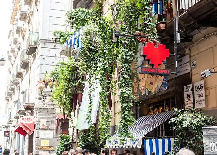 Vecchia Napoli - Tribunali