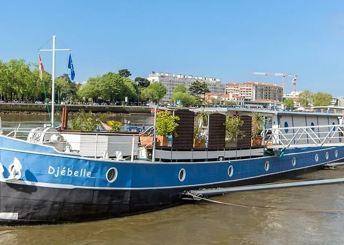 Maison d'hôtes: Péniche DJEBELLE
