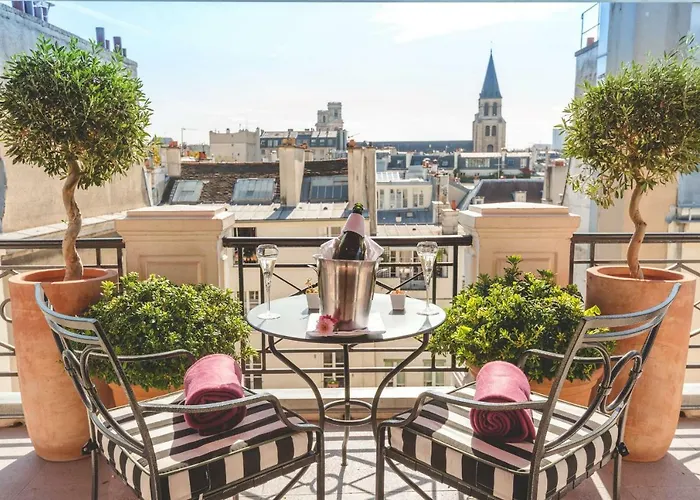 L'Hotel