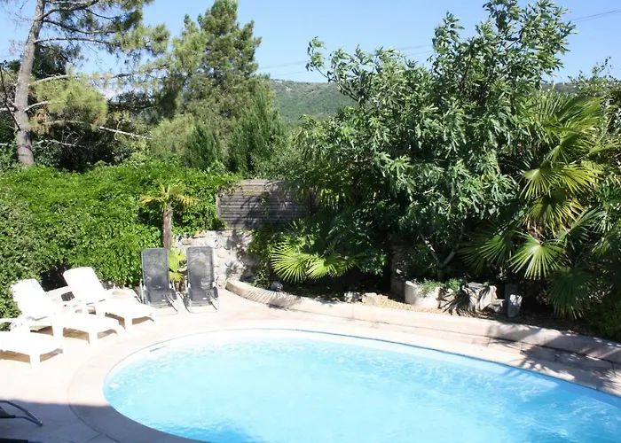 Grand gîte Ardèche L'Avventura Grospierres