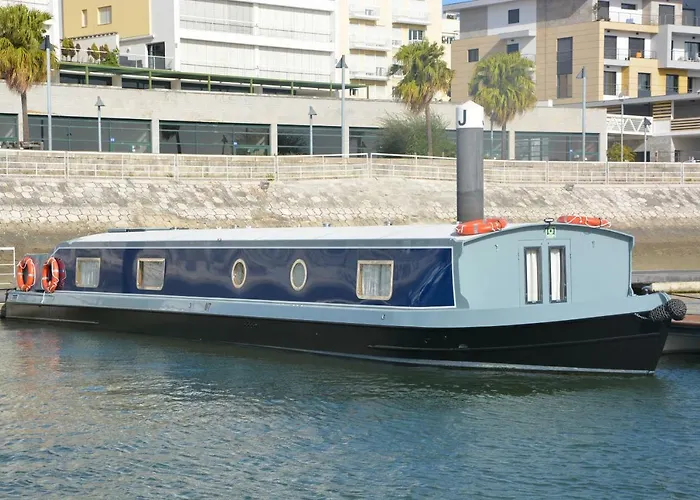 Hotel perto da faculdade: Tagus Marina