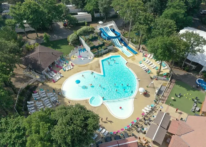 Camping: Camping Officiel Siblu Les Pierres Couchees