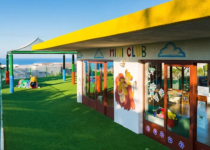 Hotel: Grand Hotel Holiday Resort