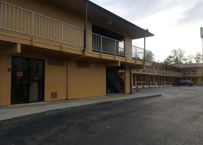 Motel: America'S Best Inn - Macon