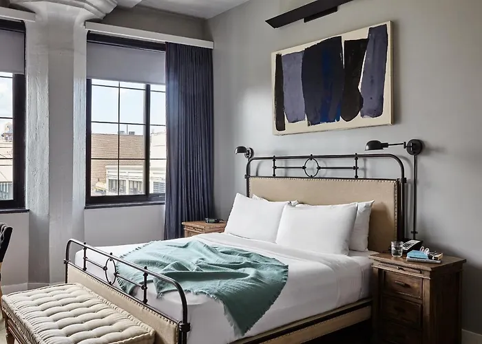 Hotel Ping Pong: The Collective Paper Factory