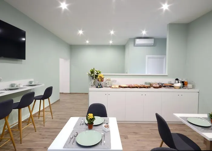  Napoliseason Rooms & Breakfast