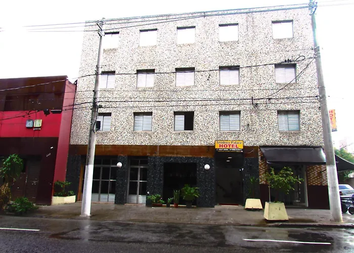 Teodoro Palace Hotel a 5 minutos do Brás e Bom Retiro