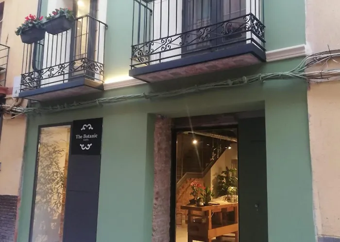 Vtz The Botanic Hostel